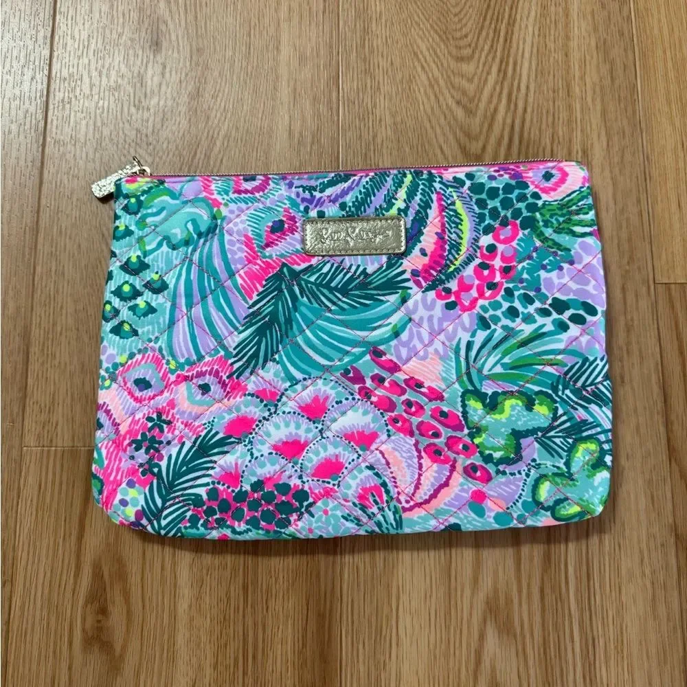 Lilly Pulitzer Quilted Pouch in Banana Split Print GWP Bag Makeup Cosmetics